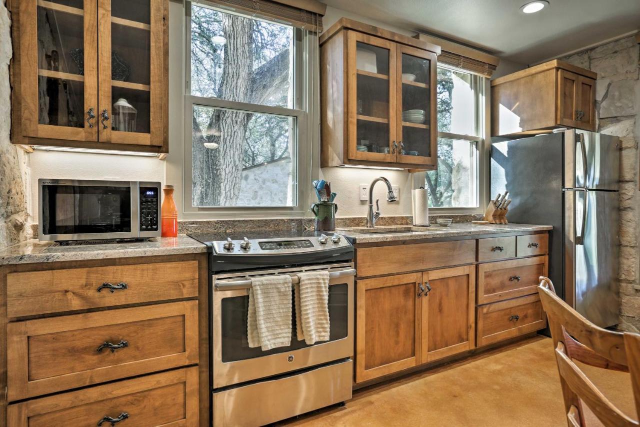 Blanco Riverfront Historic Home, 3 Mi To Downtown! Eksteriør bilde
