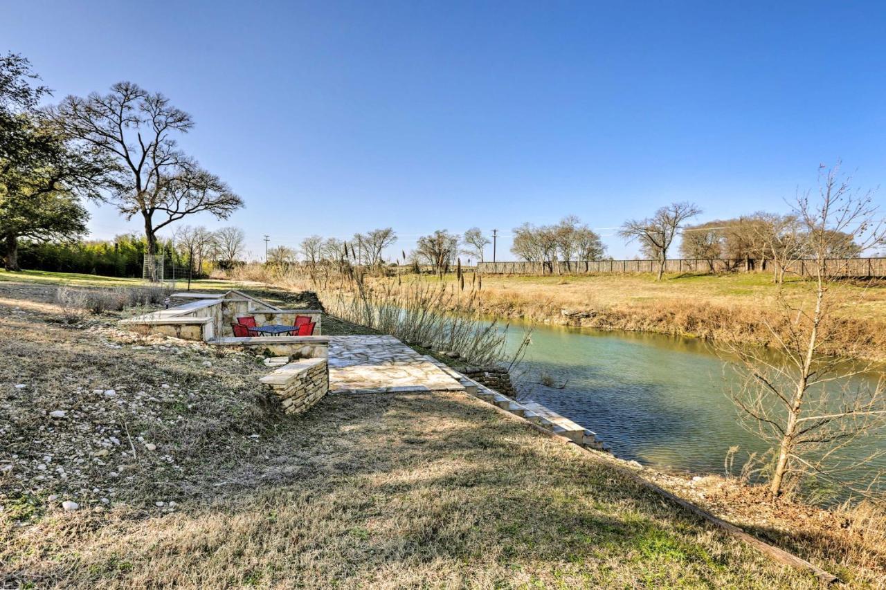 Blanco Riverfront Historic Home, 3 Mi To Downtown! Eksteriør bilde