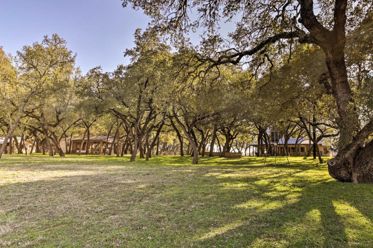 Blanco Riverfront Historic Home, 3 Mi To Downtown! Eksteriør bilde